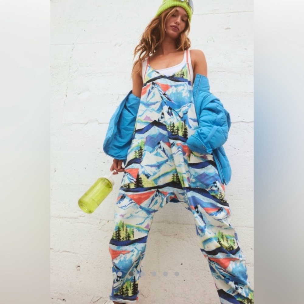 FREE PEOPLE Movement Printed Hot Shot Onesie in Skinic Route Apres Combo - Picture 2 of 6